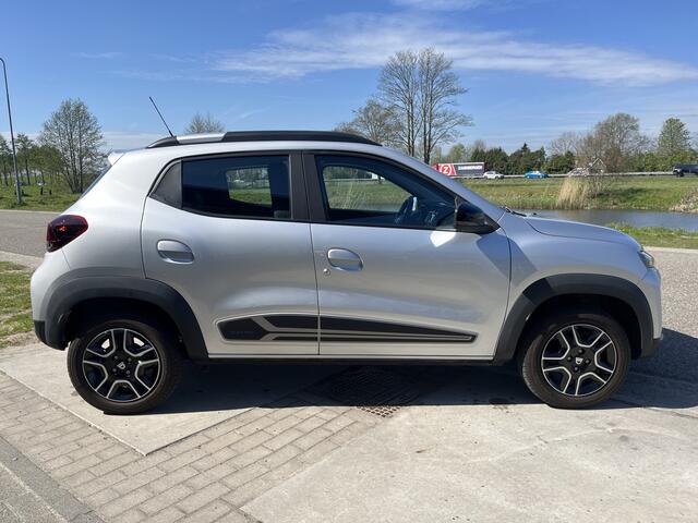 Dacia Spring Comfort 27 kWh / Airco / Elek Spiegels / Elek Ramen / Radio / 14'' LMV /