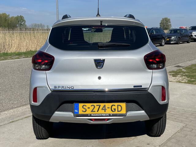 Dacia Spring Comfort 27 kWh / Airco / Elek Spiegels / Elek Ramen / Radio / 14'' LMV /