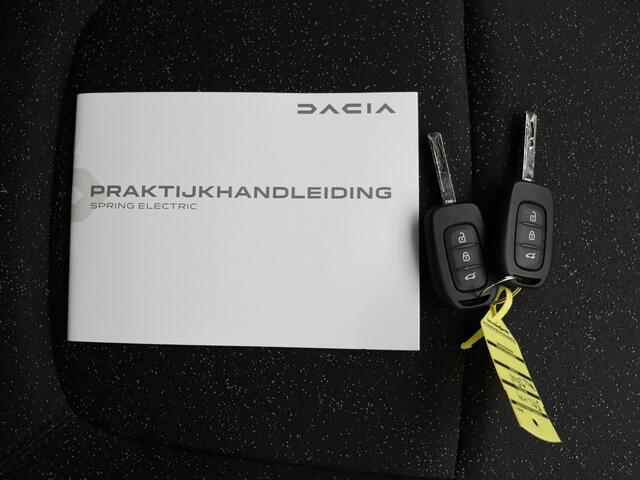 Dacia Spring Dacia Expression Electric 65 | Cruise Control met snelheidsbegrenzer | ISOFIX-bevestigingssysteem voor kinderzitjes op de buitenste zitplaatsen achter | Parkeersensoren achter met sonische weergave