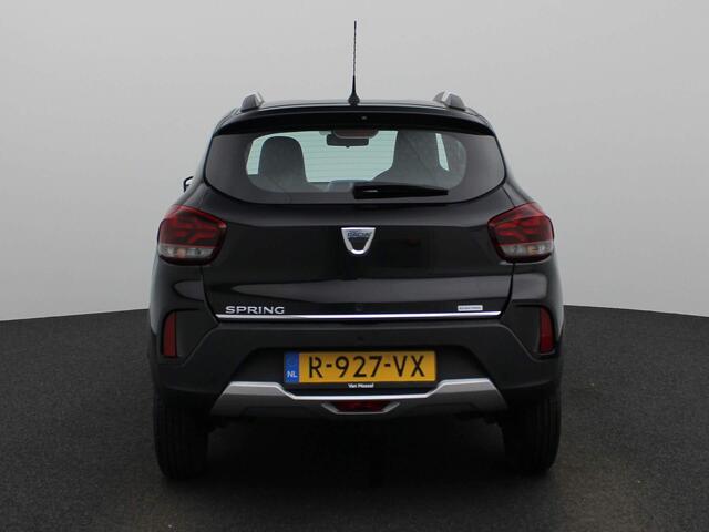Dacia Spring Comfort 27 kWh 45Pk | Airco | Parkeersensoren Achter | Bluetooth Telefoonvoorbereiding | DAB Radio | Elektrische Ramen | Automatische Verlichting |