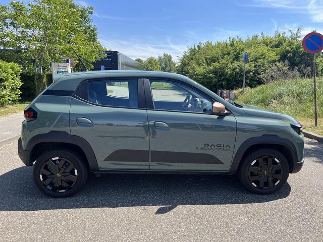 Dacia Spring Extreme 65 26.8 kWh / DC LADER