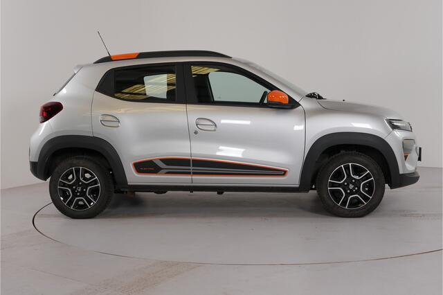 Dacia Spring Comfort Plus (Orange Pack) 27 kWh | Camera | Navigatie | Cruise | Airco | PDC | Bluetooth | Isofix |