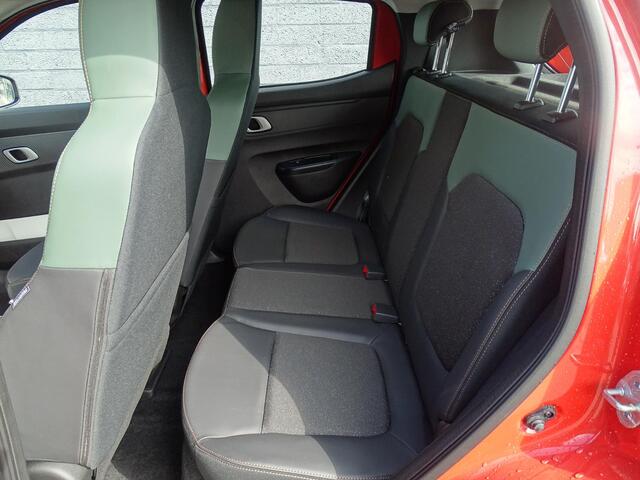 Dacia Spring Extreme 65 26.8 kWh | PARKEERSENSOREN VOOR + ACHTER MET SONISCHE WEERGAVE | APPLE CARPLAY/ ANDROID AUTO | CRUISE CONTROL |