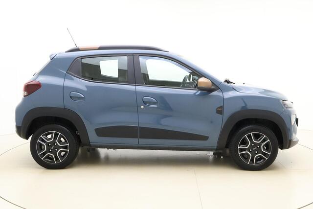 Dacia Spring Extreme 27 kWh 48kw/65pk | Navigatie | Parkeersensoren achter | Cruise Control | Lichtmetalen Velgen
