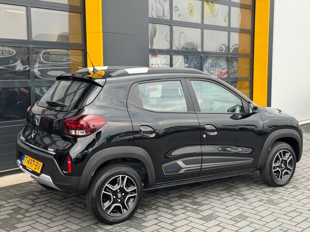 Dacia Spring Comfort Plus 27 kWh DC- lader Camera Navi 4.300 km