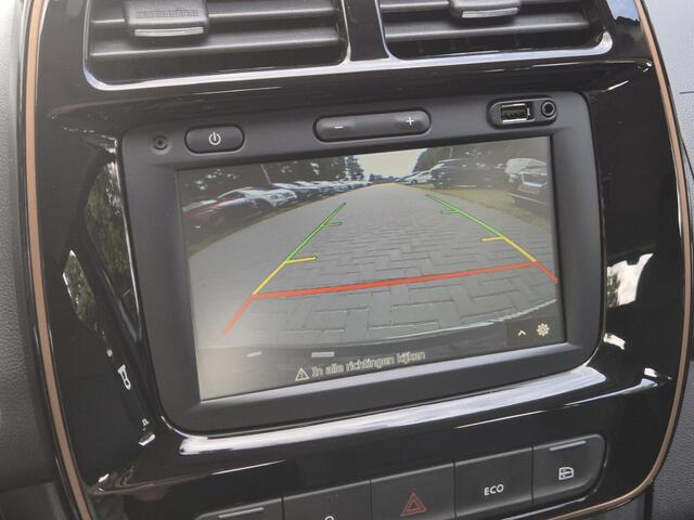 Dacia Spring Extreme 27 kWh Automaat / Apple Carplay Android Auto / Airco / Achteruitrijcamera / Cruise control / Parkeersensoren achter / Navigatie / Elektrische ramen voor / Lederen bekleding /