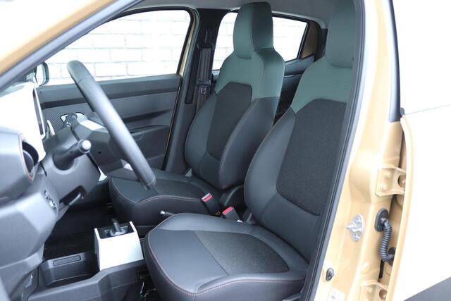 Dacia Spring Extreme 65pk 26.8 kWh | Apple Carplay/Android Auto | Navigatie | Achteruitrijcamera |