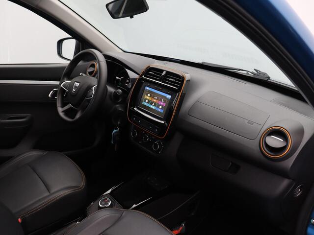 Dacia Spring Comfort Plus 27 kWh | Navigatie | Airco | Lederen interieur | SOH 93,6% |