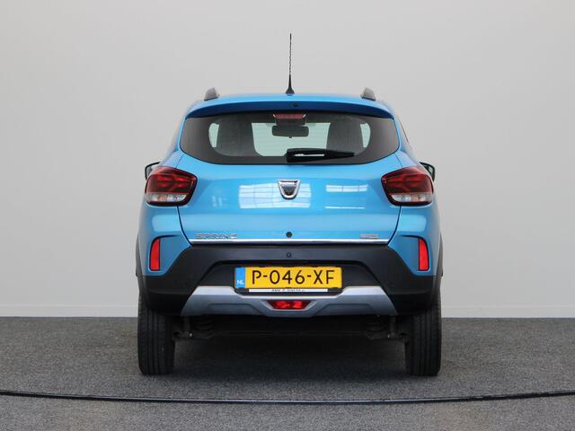 Dacia Spring Comfort Plus 27 kWh | Navigatie | Airco | Lederen interieur | SOH 93,6% |