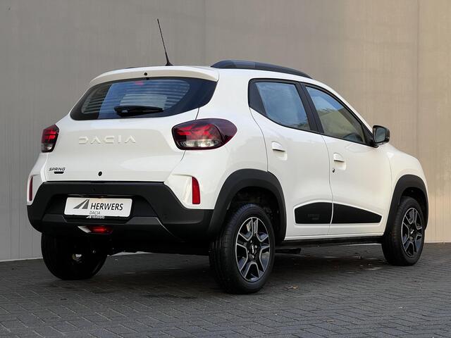 Dacia Spring Expression 27 kWh Automaat / Fabrieksgarantie tot 03-2026 / CCS snelladen / Dealer onderhouden / Navigatie / Leder / Apple Carplay Android /