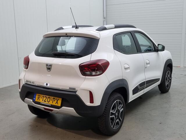 Dacia Spring Comfort Plus (Orange Pack) 27 kWh | Camera | PDC | DC lader |*