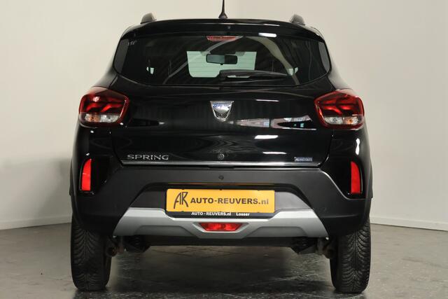 Dacia Spring Comfort Plus 27 kWh / Leder / CarPlay / Camera