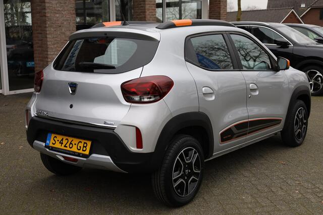 Dacia Spring Comfort Plus (Orange Pack) 27 kWh LEER DAB NAVI CRUISE BT-TELEFOONVERB. VOICE PDC LMV