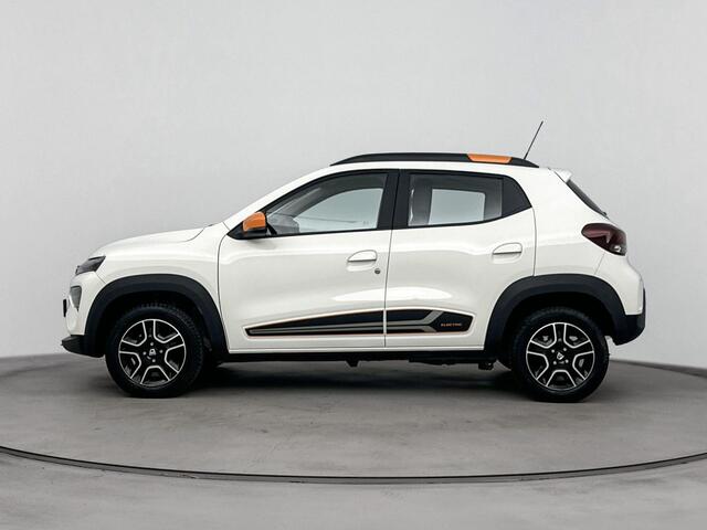 Dacia Spring Essential 27 kWh 45PK | Navigatie | Achteruitrijcamera | Lederen Bekleding | Automaat