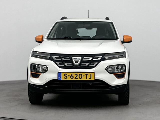 Dacia Spring Essential 27 kWh 45PK | Navigatie | Achteruitrijcamera | Lederen Bekleding | Automaat