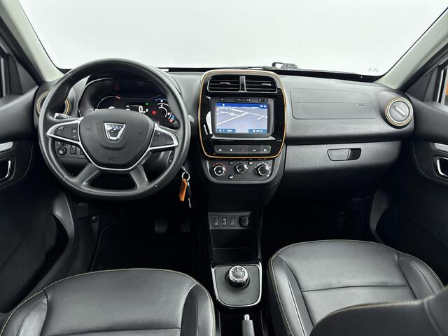 Dacia Spring Essential 27 kWh 45PK | Navigatie | Achteruitrijcamera | Lederen Bekleding | Automaat