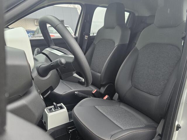 Dacia Spring Extreme 100PK / NIEUWE DACIA SPRING MET 100PK! / Achteruitrijcamera / Draadloze Carplay & Android Auto / Cruise Control / Elektrisch Bedienbare Ramen V+A / LED Verlichting / 10'' Multimediasysteem /