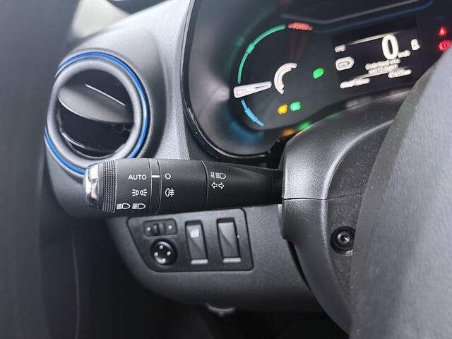 Dacia Spring Comfort 27 kWh WLTP actieradius ± 220 - 230 km Laadtijd AC van 0% tot 100% in 04:51 Laadtijd DC van 0% tot 80% in 00:56 WORDT VERWACHT Locatie Mazda RIJEN Adres: Parallelweg 49, 5121 LD Rijen