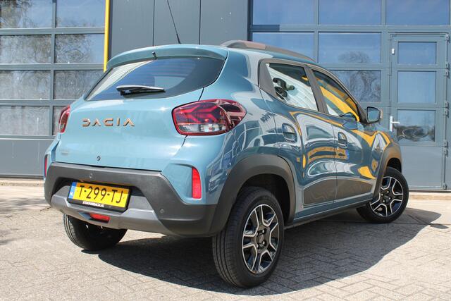 Dacia Spring Extreme 65 PK 27 kWh | Snellader 30 KW | camera achter | Apple car play | State Blue | NAVI