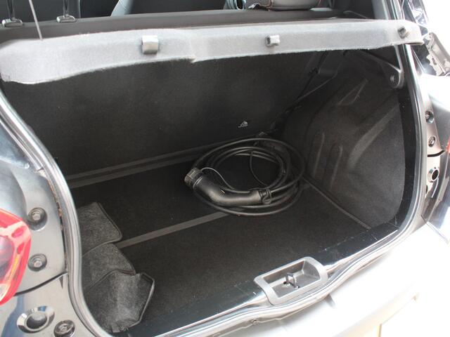 Dacia Spring Comfort Plus 27 kWh | ACHTERUITRIJCAMERA | SOH 92,7% |