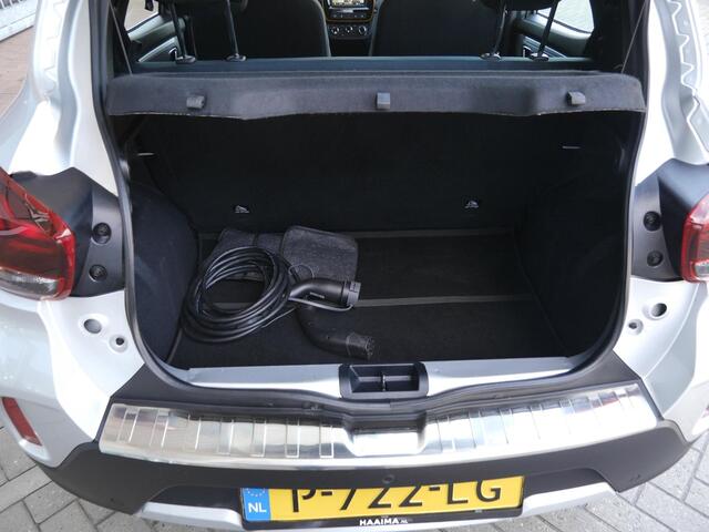 Dacia Spring Expression 27 kWh | Achteruitrijcamera | Parkeersensoren achter | Lichtmetalen velgen | Airco | Navigatiesysteem | Bluethooth | Elektrisch bedienbare ramen
