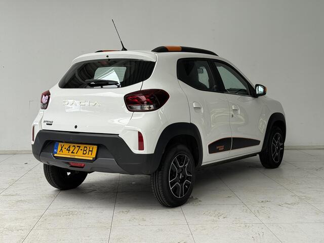 Dacia Spring Expression 27 kWh | SOH 95% | Achteruitrijcamera | Navigatie | Apple CarPlay / Android Auto | DAB+ |