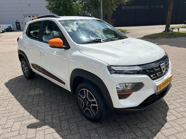 Dacia Spring Comfort+ CARPLAY NAVI CAMERA DEALER NAP!