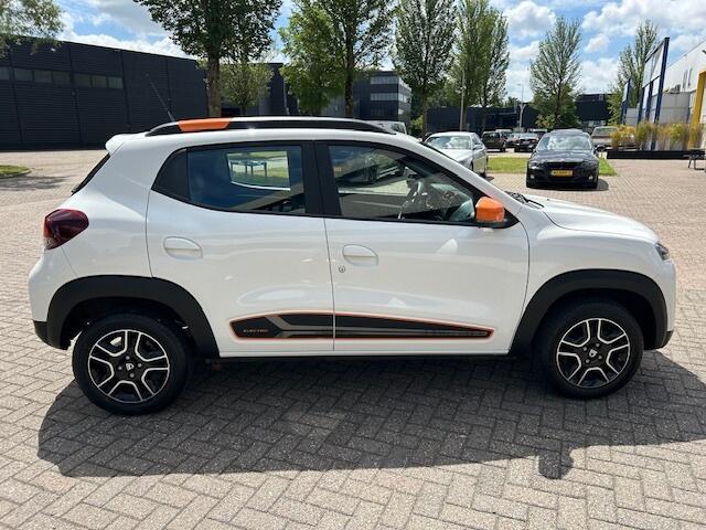 Dacia Spring Comfort+ CARPLAY NAVI CAMERA DEALER NAP!