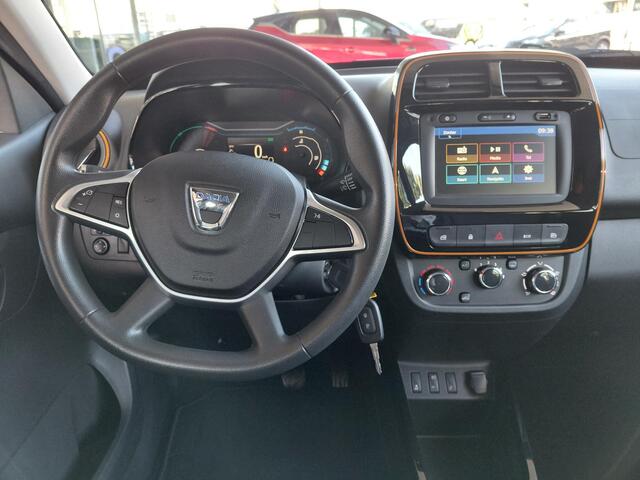 Dacia Spring Comfort Plus 27 kWh AUTOMAAT | LEER | NAVI | CAMERA | CARPLAY | PDC