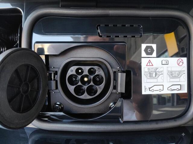 Dacia Spring Comfort Plus 27 kWh AUTOMAAT | LEER | NAVI | CAMERA | CARPLAY | PDC