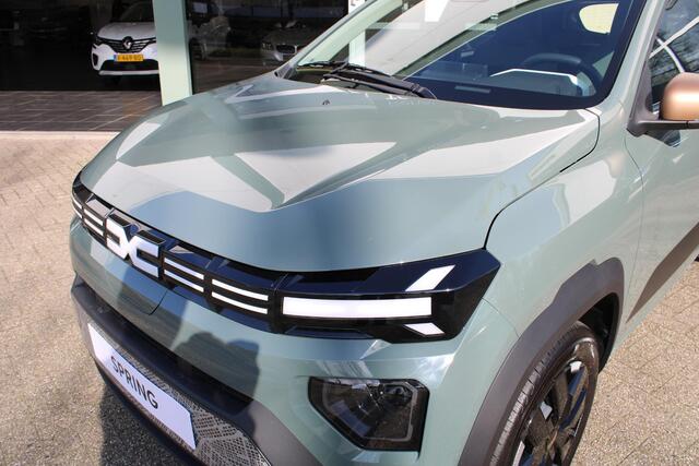 Dacia Spring Extreme 65 26.8 kWh Lichen Kaki