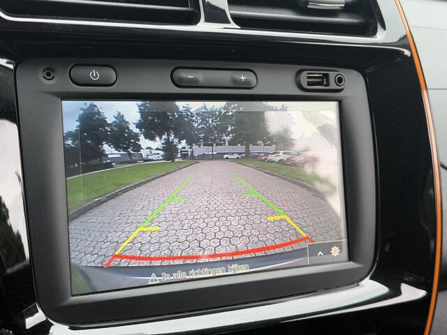 Dacia Spring Comfort Plus 27 kWh / Achteruitrijcamera / Dealer Onderhouden / Apple Carplay & Android Auto / 1e Eigenaar / Navigatie / Cruise Control / – foto 6