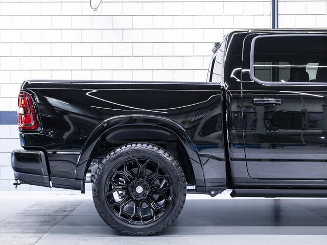 Dodge 2026 Ram Laramie Night Edition | 5.7L V8 Hemi | Full Option