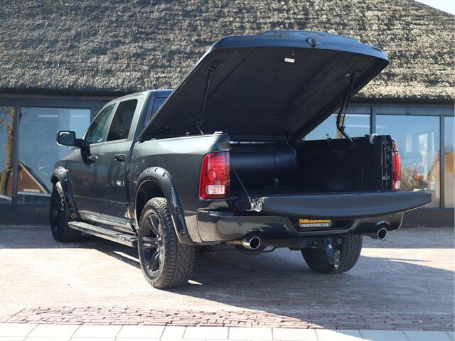 Dodge 1500 Ram 5.7 V8 4x4 Crew Cab Luchtvering | 4x4 | stoelverwarming/Stoelverkoeling
