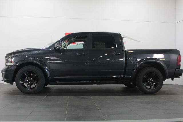 Dodge 1500 Ram 5.7 V8 4x4 Quad Cab 6'4 - Wide body - Camera / Schuifdak / Navi