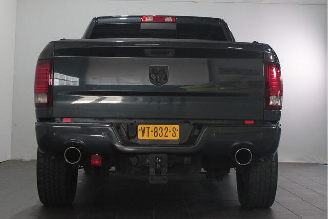 Dodge 1500 Ram 5.7 V8 4x4 Quad Cab 6'4 - Wide body - Camera / Schuifdak / Navi