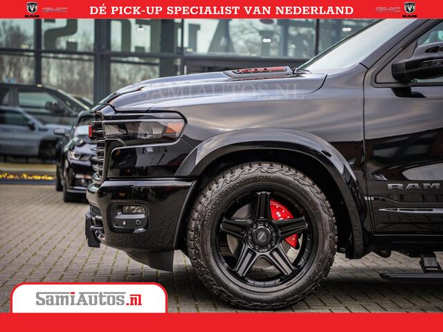 Dodge 1500 RAM Night Premium | Full Option | De Meest Luxe Pick-Up in zijn Klasse | 14.4 Inch Display | Luchtvering | 420PK 636 Nm | Comfortabele Dubbele Cabine met Royale 5 Zitplaatsen | BPM vrij | Nu Leverbaar uit Voorraad | Voorraad Nr 2233 - 7672