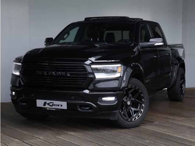 Dodge 1500 Ram 5.7 V8 4x4 Crew Cab Laramie | Luchtvering | Stoel/stuurverwarming | Fenders |