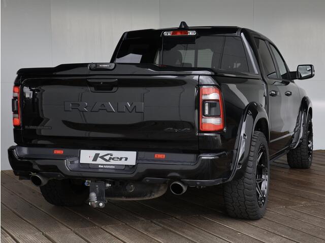 Dodge 1500 Ram 5.7 V8 4x4 Crew Cab Laramie | Luchtvering | Stoel/stuurverwarming | Fenders |