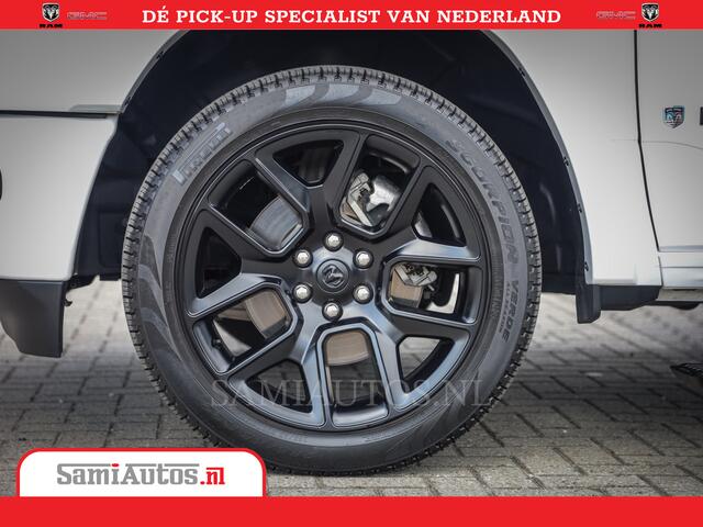 Dodge 1500 Ram Laramie Night Edition | 5.7V8 4X4 | Sport Line met Panorama dak en Camera en veel meer | Luxe Leder | Comfortabele Dubbele Cabine met Royale 5 Zitplaatsen |