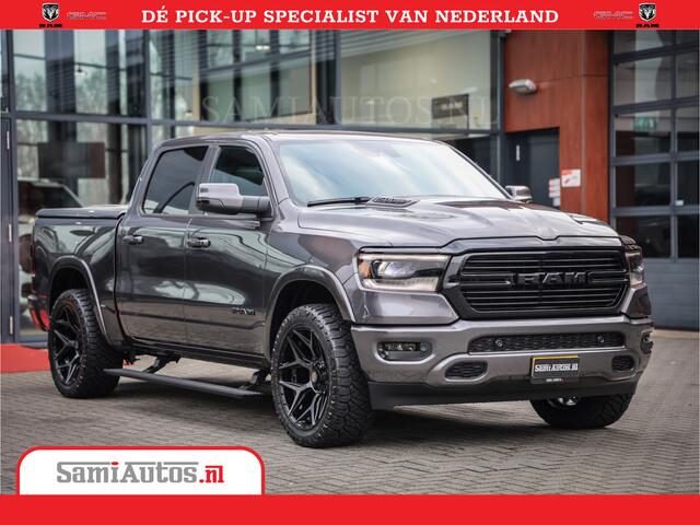 Dodge 1500 Ram Laramie Night 5,7 V8 402PK | Krachtige Hemi | Zeer Rijk Uitgevoerd | Comfortabele Dubbele Cabine met Royale 5 Zitplaatsen | BPM vrij | Nu Leverbaar uit Voorraad | Voorraad Nr 2371 - 2297