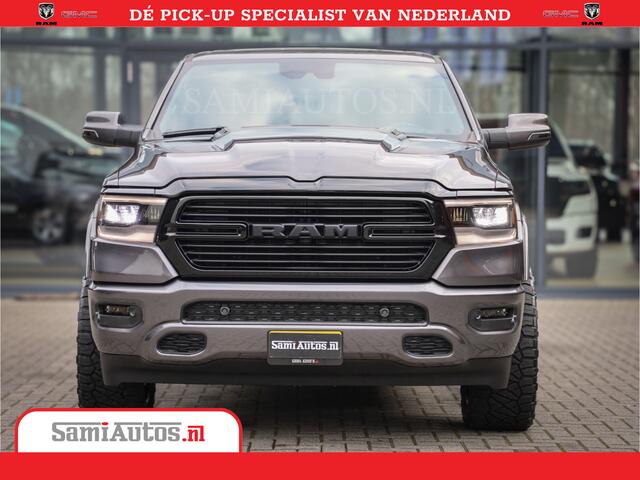 Dodge 1500 Ram Laramie Night 5,7 V8 402PK | Krachtige Hemi | Zeer Rijk Uitgevoerd | Comfortabele Dubbele Cabine met Royale 5 Zitplaatsen | BPM vrij | Nu Leverbaar uit Voorraad | Voorraad Nr 2371 - 2297