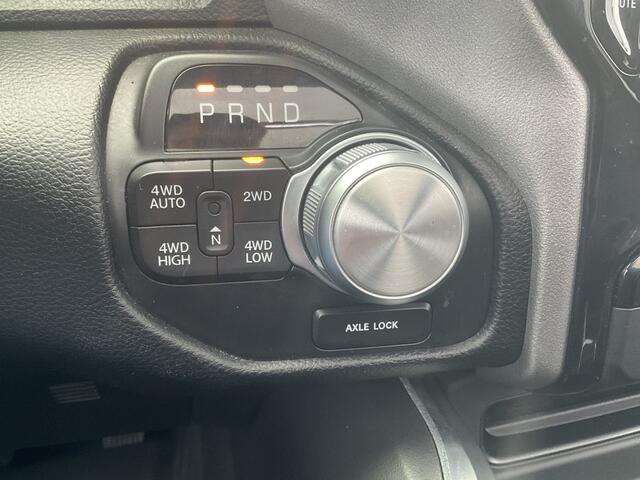 Dodge 1500 Ram 5.7 V8 4x4 Crew Cab Laramie Pano Trekhaak Leder Harman/Kardon Limited Night-Package!