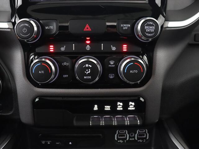 Dodge 1500 Ram 5.7 V8 4x4 Crew Cab Big Horn | LPG | Panoramadak | Leder | Stoel & stuurverwarming | Trekhaak | Camera | Carplay | Navigatie | Full LED