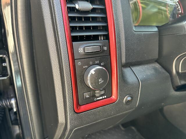 Dodge 1500 Ram 5.7 V8 4x4 Crew Cab 5'7 Rebel 402pk | Luchtvering | Kleppen systeem | Trekhaak
