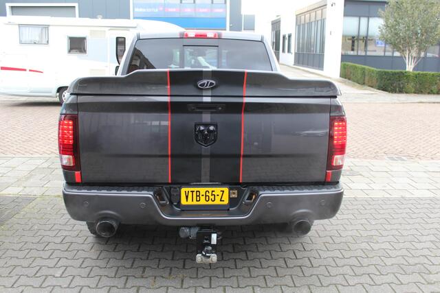 Dodge 1500 Ram 5.7 V8 HEMI 400PK SPORT Pano Bushwacker 14''Screen Leder Keyless Stoel verw/koel