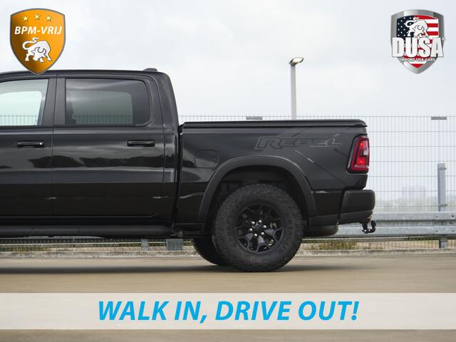 Dodge 1500 RAM | | Rebel | Night | 4x4 | Crew Cab | 3.0L Twin-turbo I6 | BPM-VRIJ | LPG | 10,2 inch Passenger Screen | Harman Kardon | Getoonde accessoires zijn verkrijgbaar tegen meerprijs