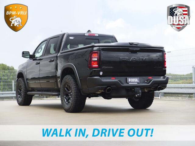 Dodge 1500 RAM | | Rebel | Night | 4x4 | Crew Cab | 3.0L Twin-turbo I6 | BPM-VRIJ | LPG | 10,2 inch Passenger Screen | Harman Kardon | Getoonde accessoires zijn verkrijgbaar tegen meerprijs