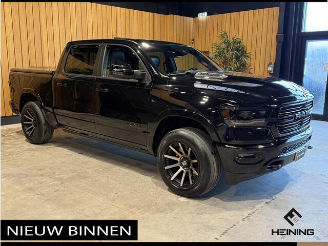 Dodge 1500 Ram 5.7 V8 4x4 Crew Cab Laramie Sport. Black Edition. Apple-carplay. Navi. Pano. NAP