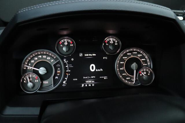 Dodge 1500 Ram 5.7 V8 Quad Cab 6'4 LAGE BIJTELLING !!! | LIMITED | LEDER | SCHUIFDAK | TREKHAAK | MEMORY | STOEL/STUURVERW. | ALPINE | STOELVERK. | CRUISE | NAVI | RAM BOX